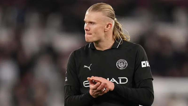 The Wildcard Dilemma That Could Make or Break Your FPL Season